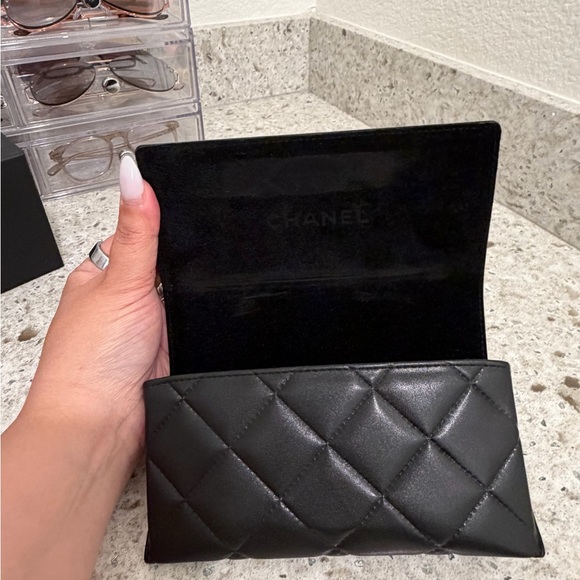 CHANEL Oversized Square Sunglasses in Dark Brown with Gradient Lenses